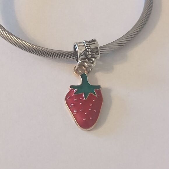 Red Strawberry‎ with Gold Back Dangle Charm for Pandora Style Bracelet - Picture 1 of 4